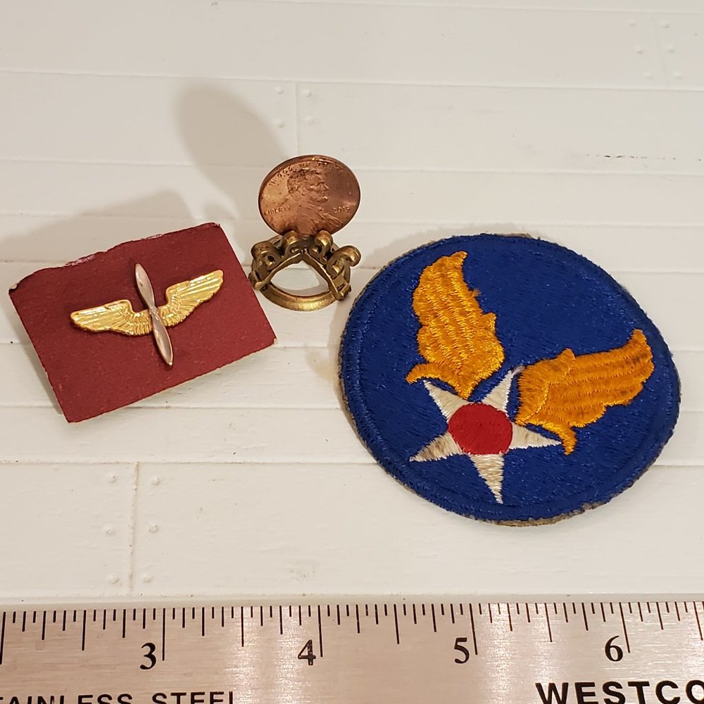 WWII Aviator Flight Wings Pin and Army Air Forces World War II Patch